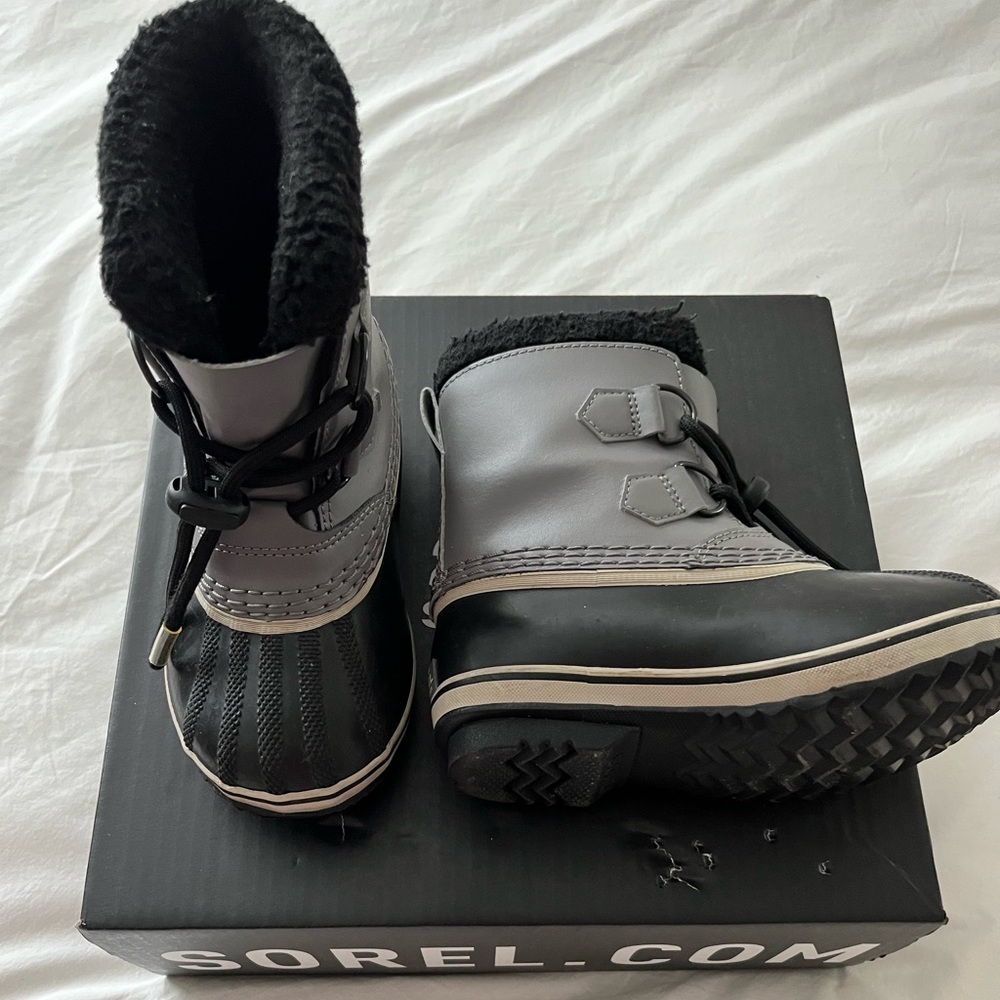 Sorel Black and Gray Snow Boots